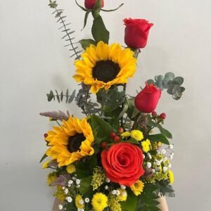 Canasta Tropical de Flores y Frutas – Color y Alegría