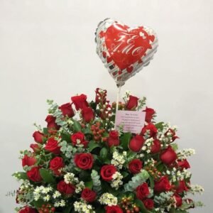 Gran Arreglo de Rosas Rojas “Te Amo” – Amor Infinito