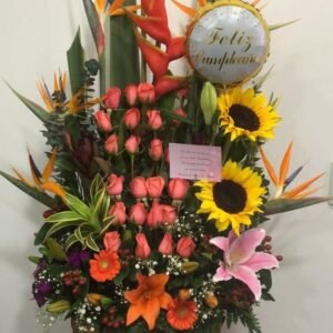 Arreglo Tropical  – Rosas, Girasoles y Aves del Paraíso
